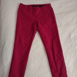 Magenta slim ankle length pants made by Crosby these pants are great